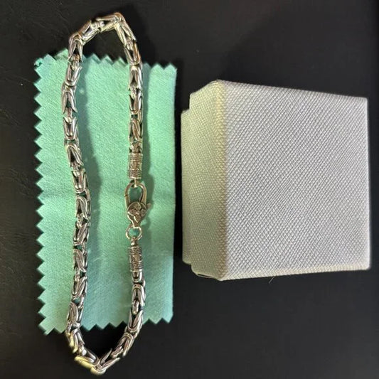 MEN'S STERLING SILVER ROUND BYZANTINE LINK CHAIN BRACELET WITH VAJRA DORJE CLASP