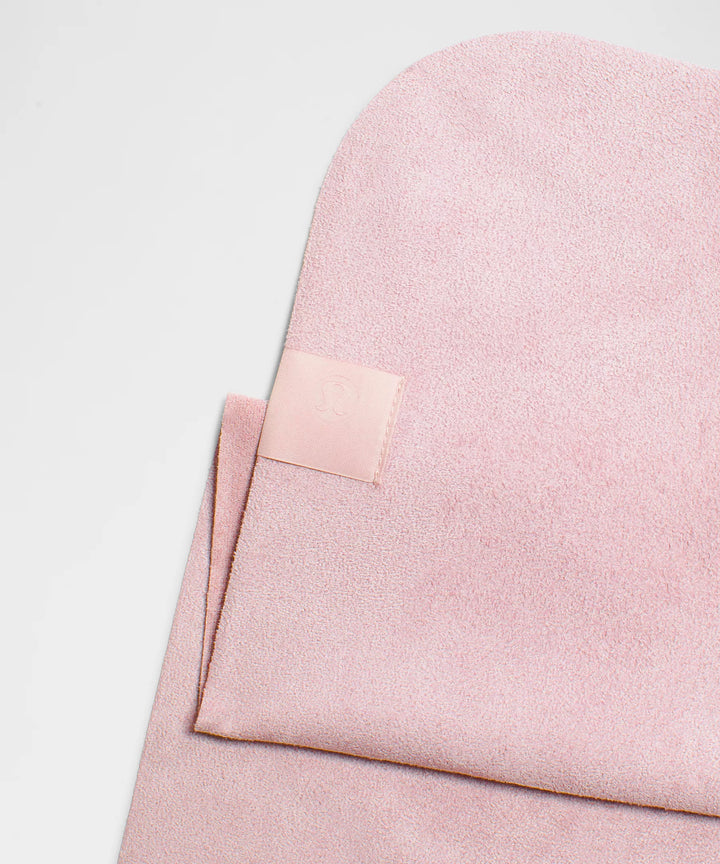 2 X LULULEMON - THE (SMALL) TOWEL IN PORCELAIN PINK