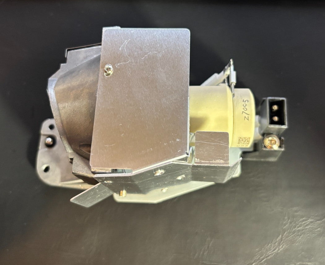 Benq 5J.J7L05.001 Projector Lamp with Module -  NWT
