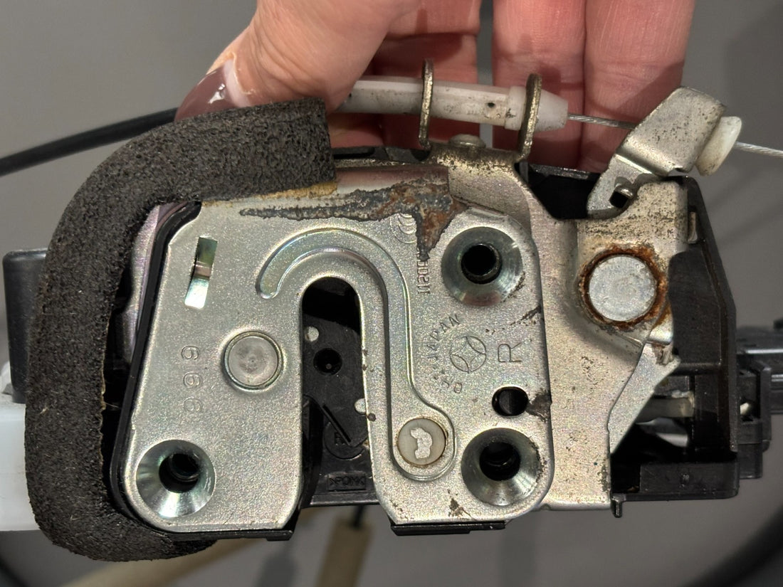 09-13 Infinity G37 Passenger door lock latch actuator 80500-JK600 USED