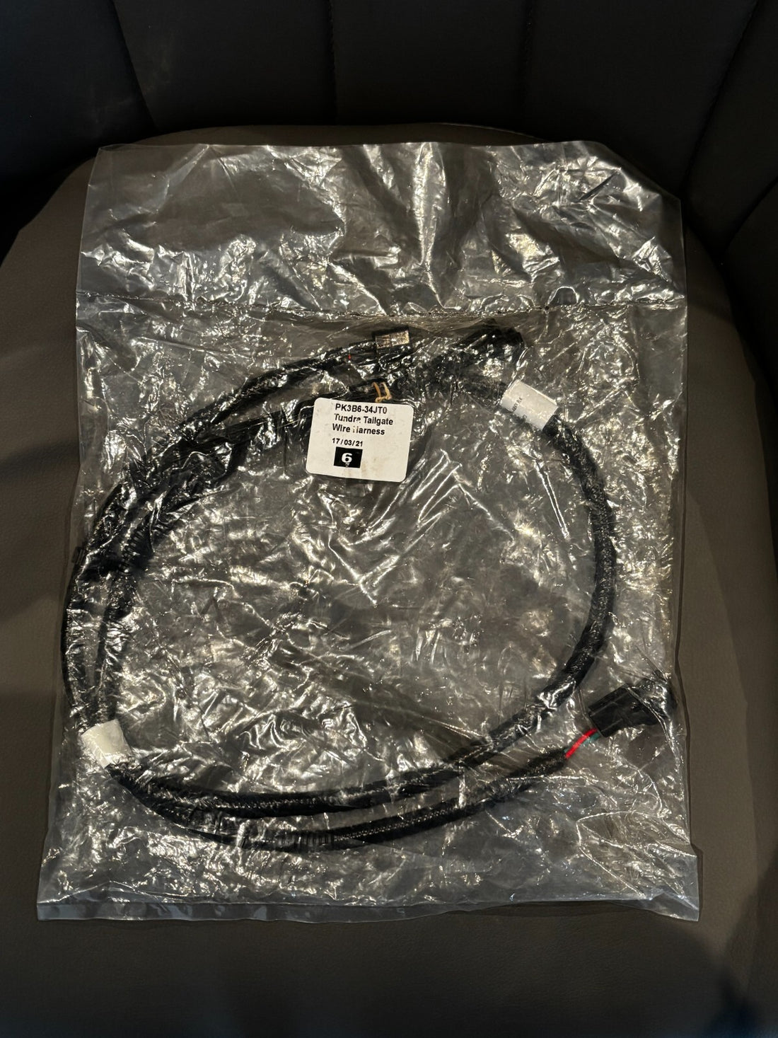 Toyota locking tailgate wire harness PK3B6-34JT0