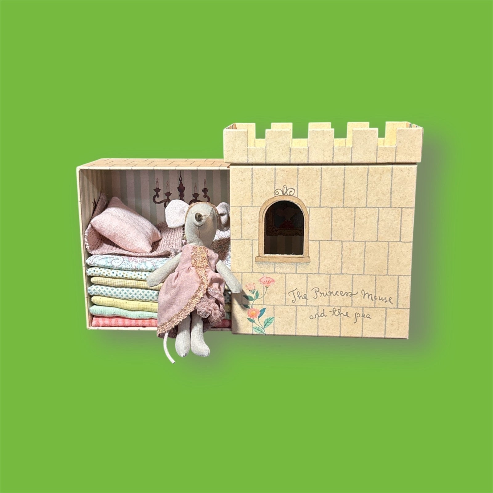 Maileg Princess Mouse and the Pea NEW