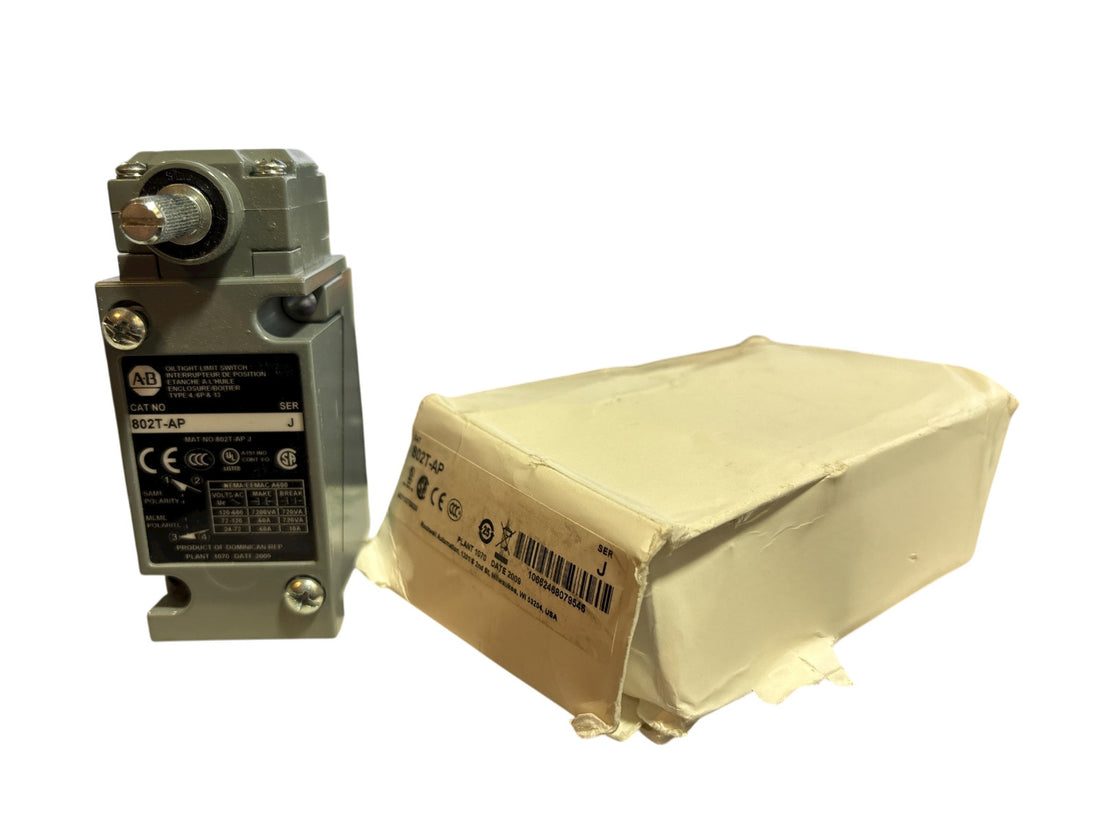 AB 802T-AP Plug-in Oiltight Side Limit Switch Series J NEW Distressed PKG