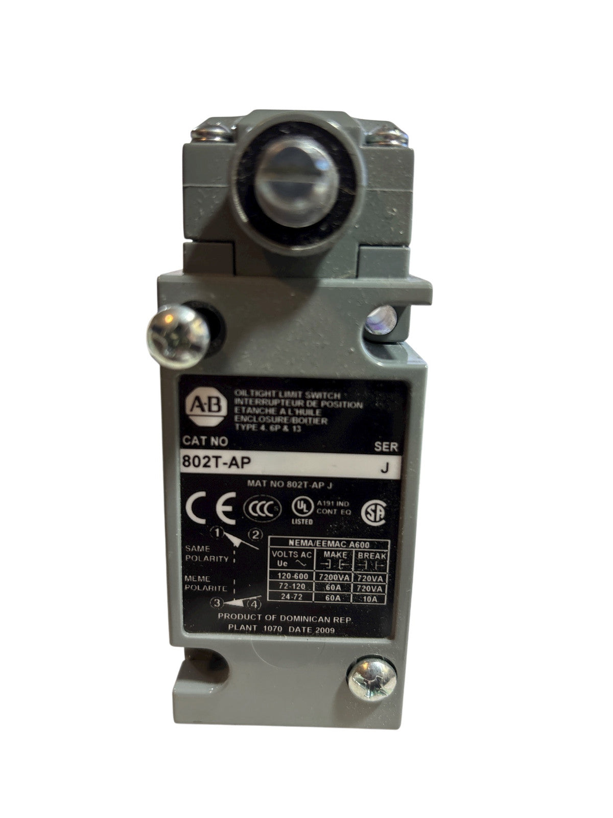 AB 802T-AP Plug-in Oiltight Side Limit Switch Series J NEW Distressed PKG