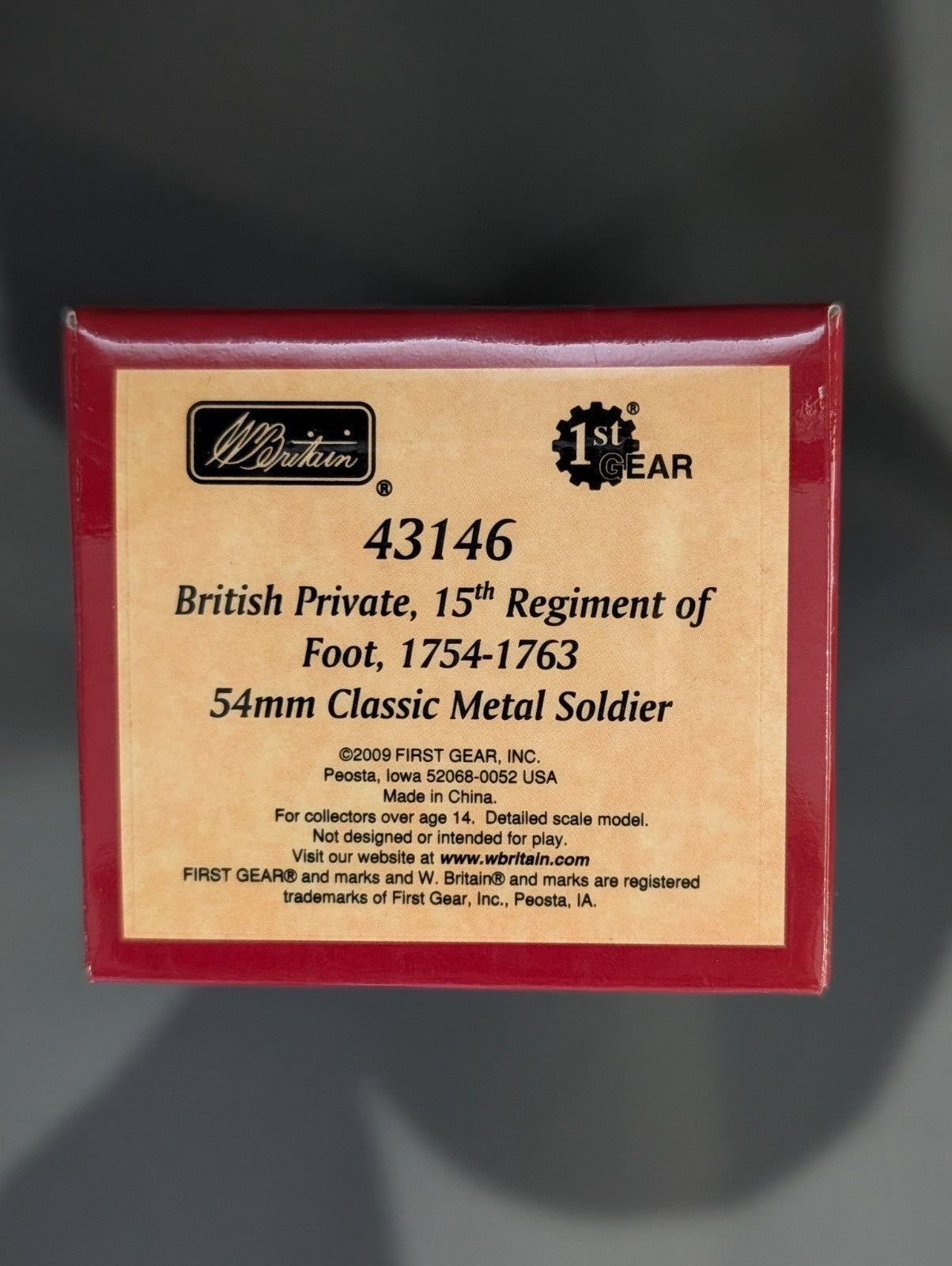 Britains Redcoats & Bluecoats #43146 British Private 15th Reg of Foot 1754-63