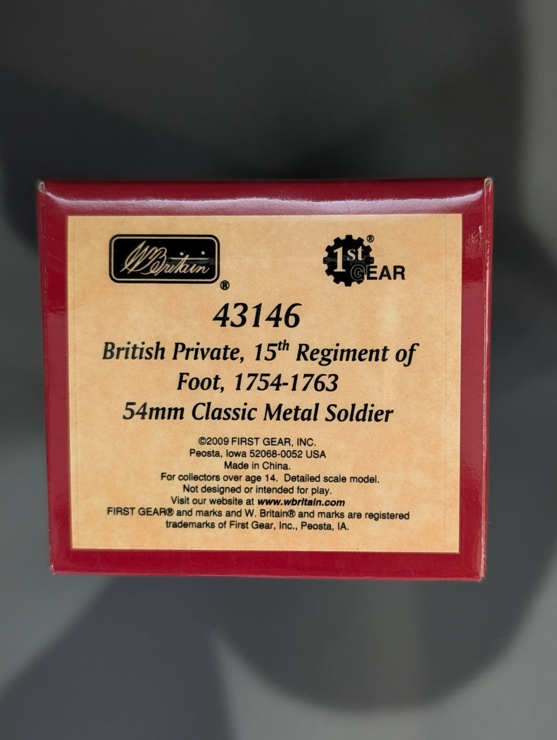 Britains Redcoats & Bluecoats #43146 British Private 15th Reg of Foot 1754-63