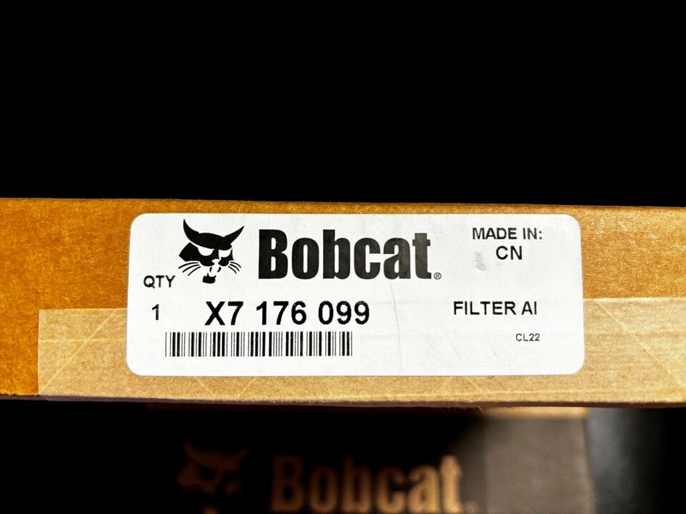 Bobcat Oem Air Filter X7 176 099  (9 X 1 X 9)  NEW