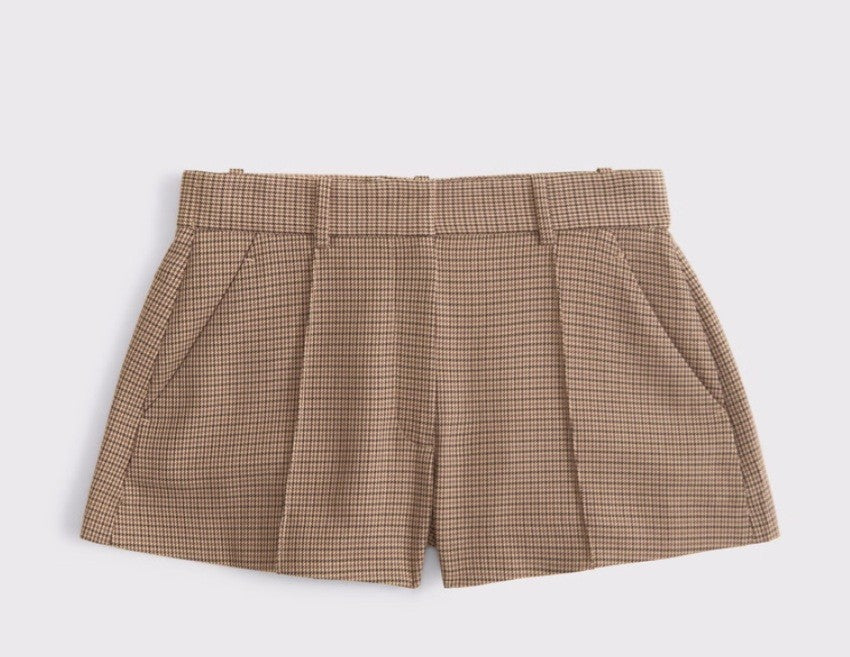 A&F Curve Love High Rise Micro Tailored Short - 26 REGULAR - NWT