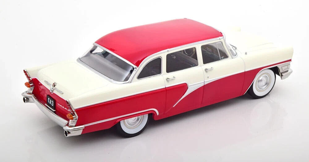 Triple 9 GAZ 13 Seagull 1959 Dark red/white T9-1800251 RATIO 1:18 NEW
