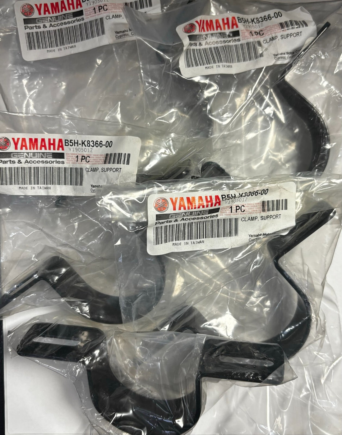 Yamaha B5H-K8366-00 Clamp Support Y190501Z Lot of 5 Individually Wrapped Pieces