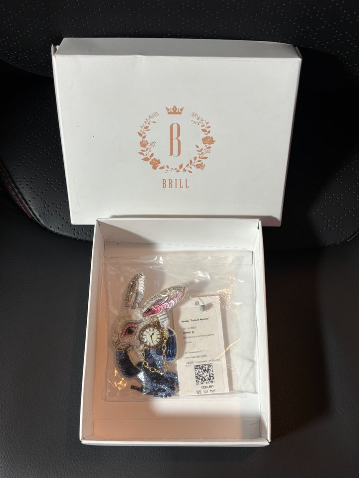 WHITE RABBIT BROOCH FROM BRILL - B-38800