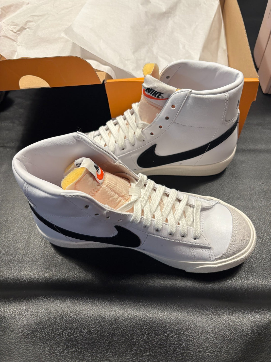 Nike Blazer Mid 77 White Black CZ1055-100 Women's Size 6, Men's 4.5 NEW