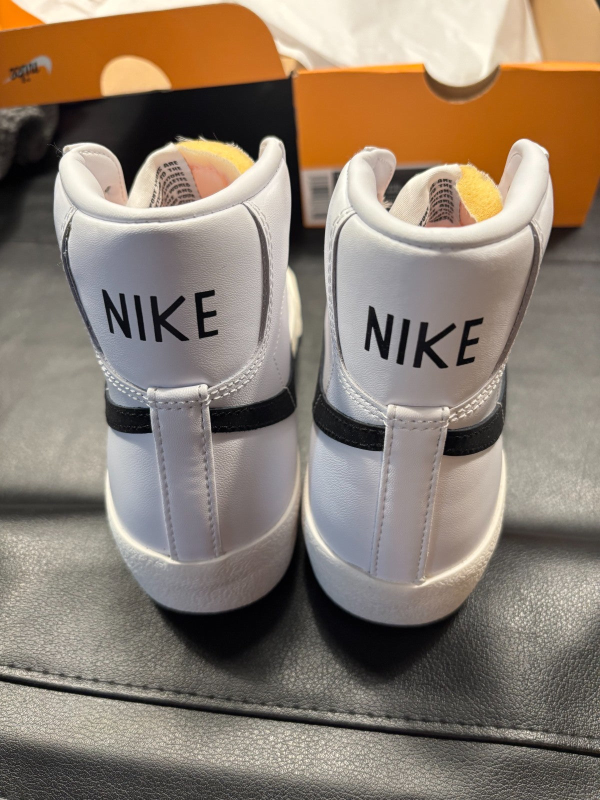 Nike Blazer Mid 77 White Black CZ1055-100 Women's Size 6, Men's 4.5 NEW