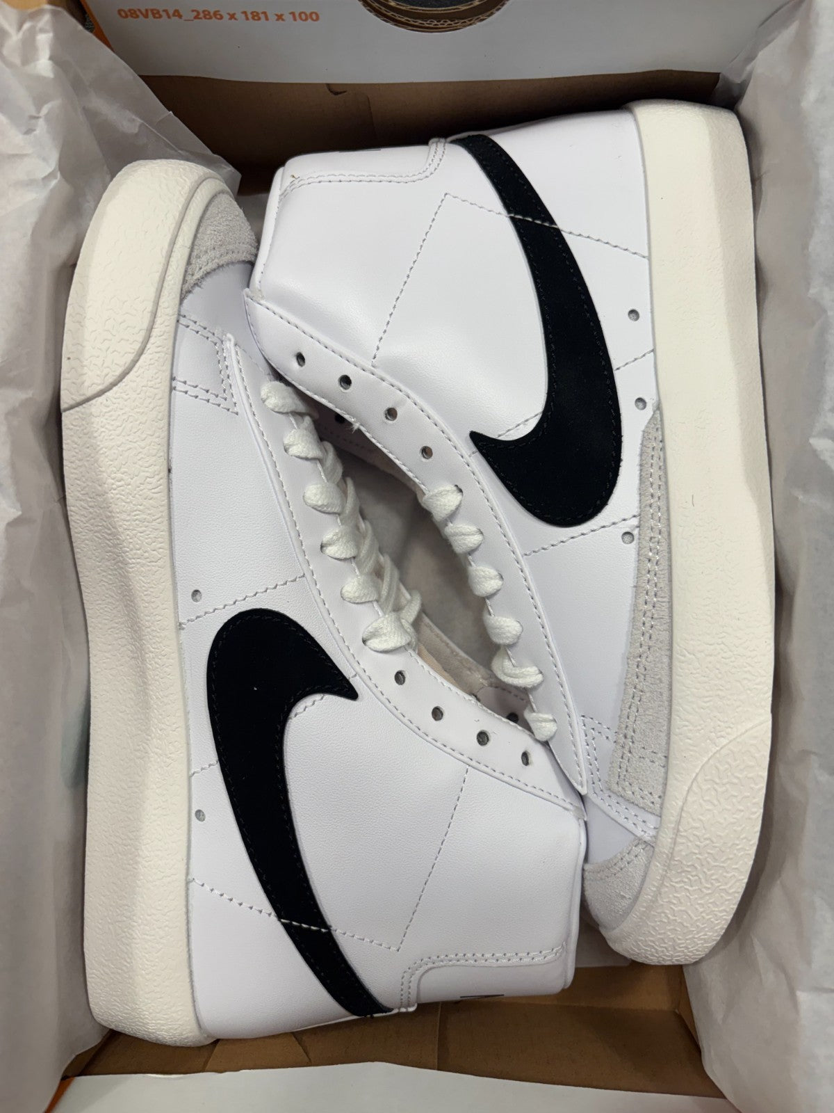 Nike Blazer Mid 77 White Black CZ1055-100 Women's Size 6, Men's 4.5 NEW