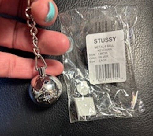 VINTAGE RARE STUSSY Metal 8 Ball  Keychain Style 138735 Silver
