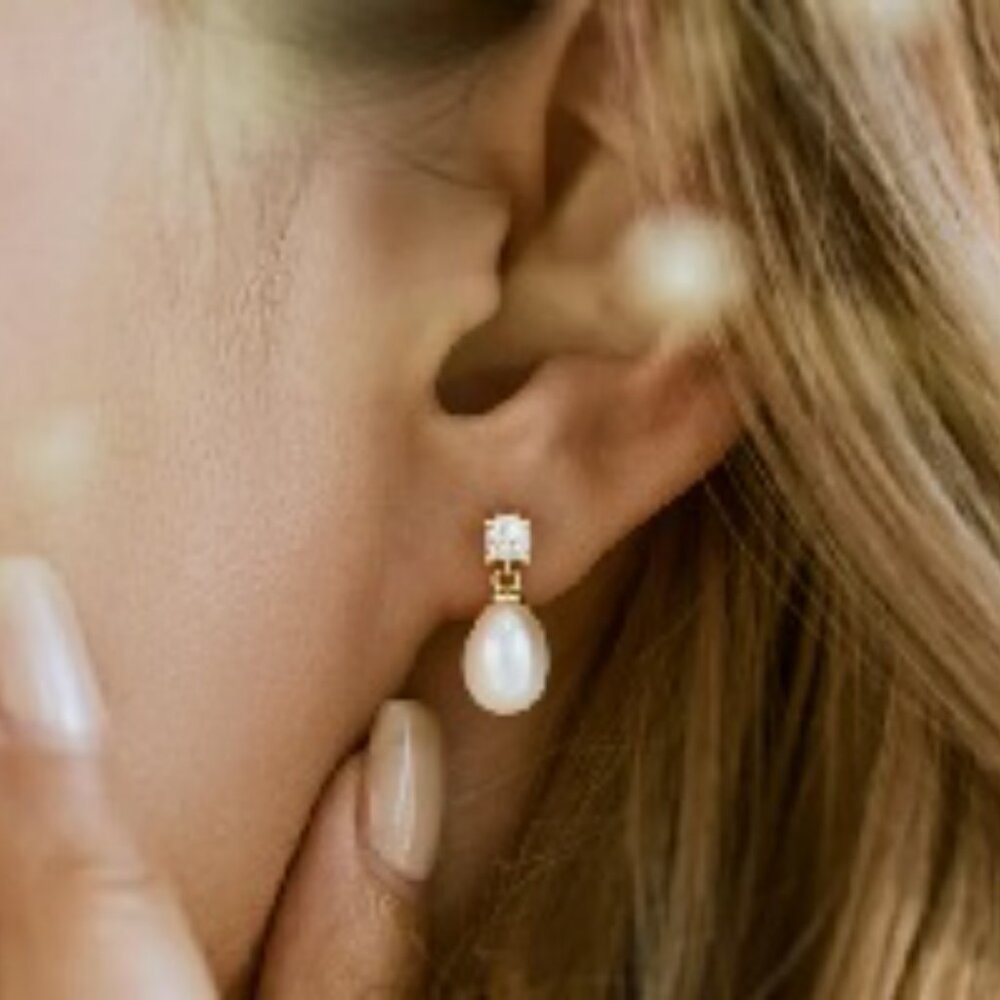 Natural Freshwater Pearl Drop Earrings With Zircon, NWOT