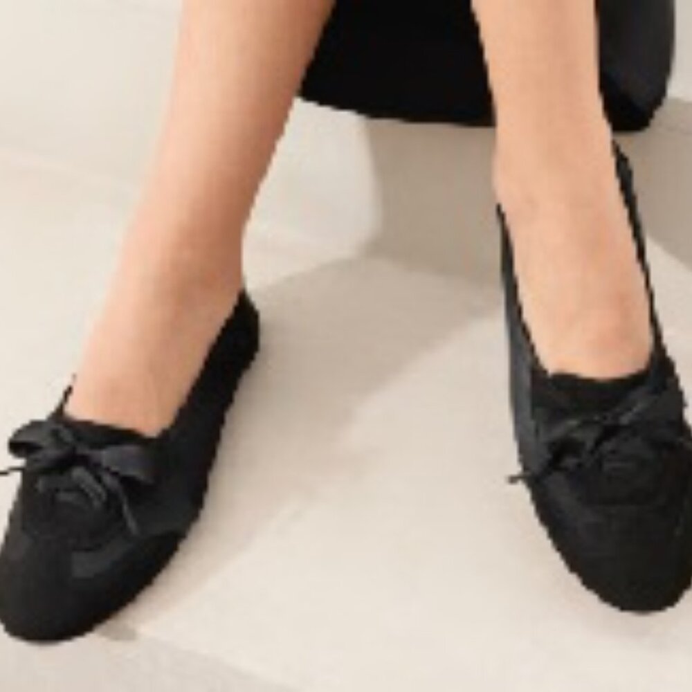 Vivaia Round-Toe Satin Sneakerina (Yanka) - Size 5.5 - NWT