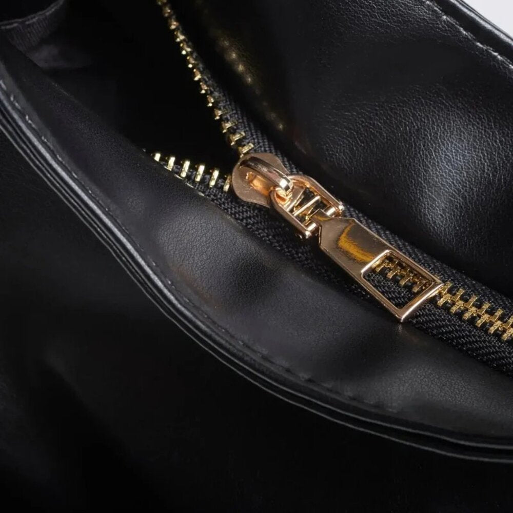 Noirvere Everyday BB Bag - Black - Vegan Leather - W33 X H23 X D12 CM NWOT