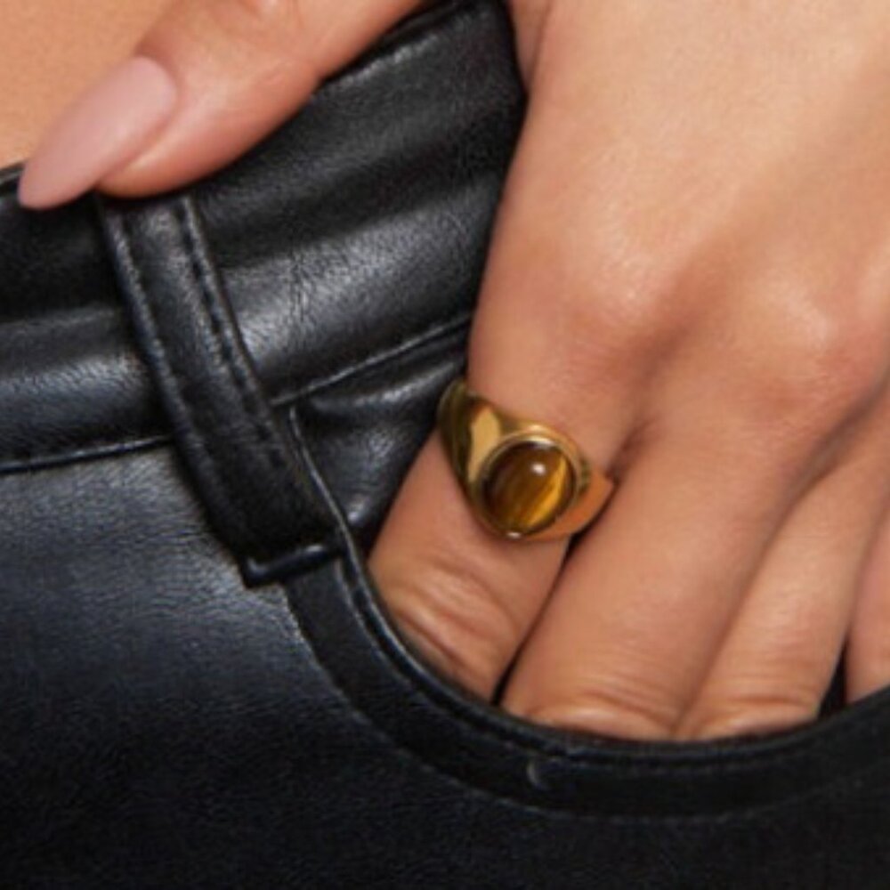 Women's Pearlory Oval Tiger Eye Ring (6) - NWT